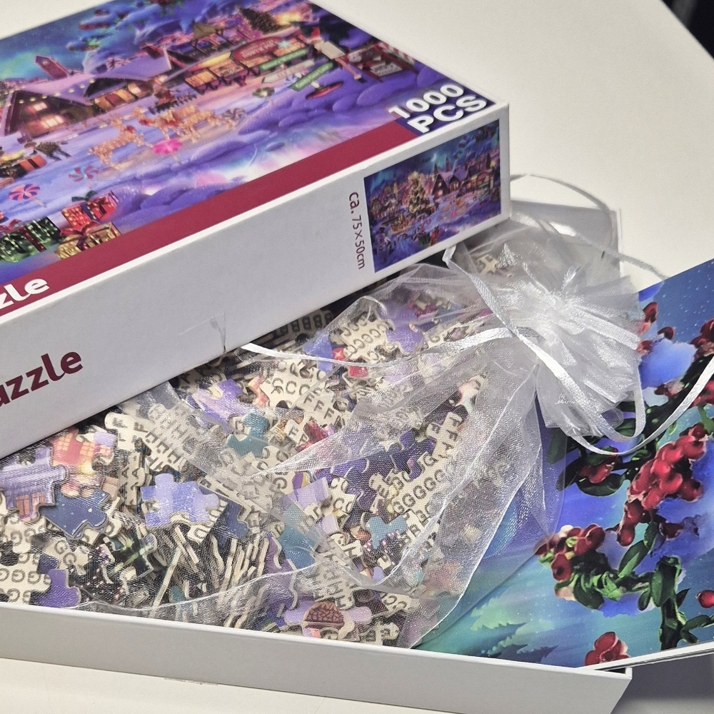 Christmas Wooden 1000 Pieces Puzzle - Picture 5 of 6